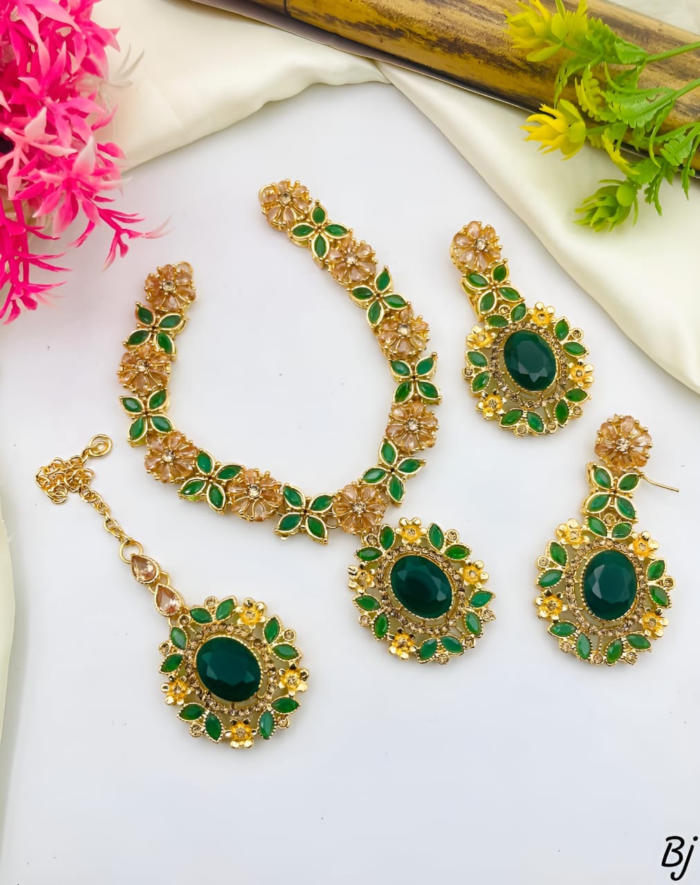 FANCY BEAUTIFUL PARTY WEAR ZIRCON NECLACE SET