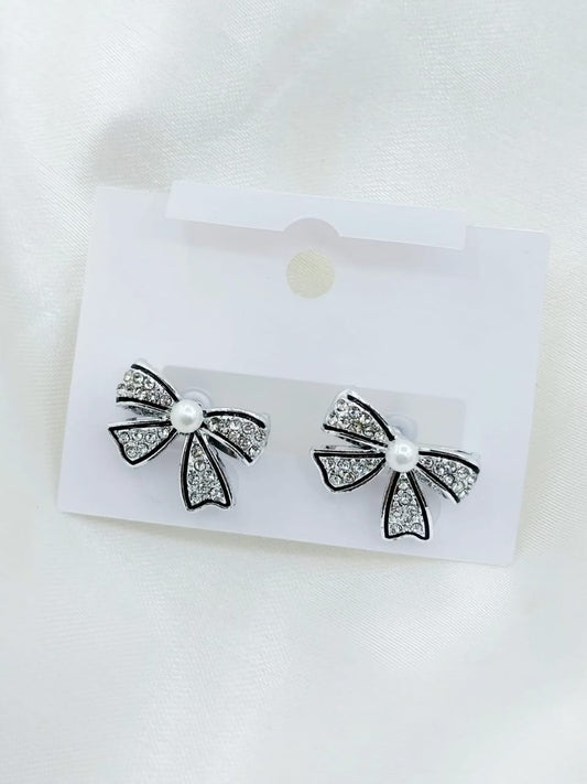 VINTAGE RIBBON BOW PEARL GOLD AND SILVER STUDS