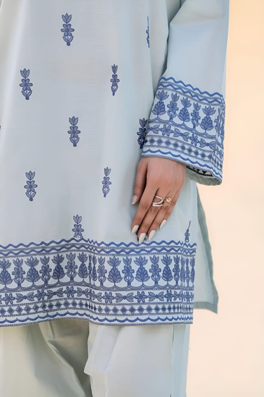 DAINA LAWN 2PC ( FARSHI SHALWAR )