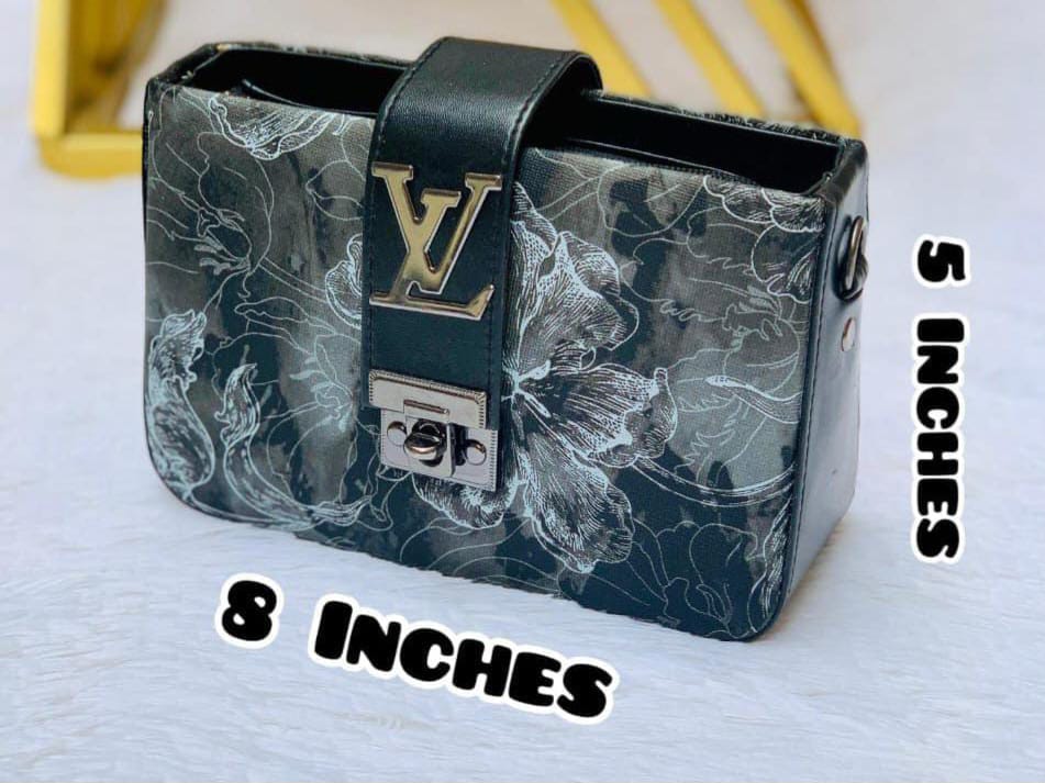 LOUIS VUITTON  DESIGNER CROSS BODY