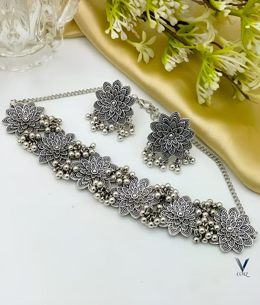 FANCY IMPORTED ANTIC FLOWER CHOKER SET