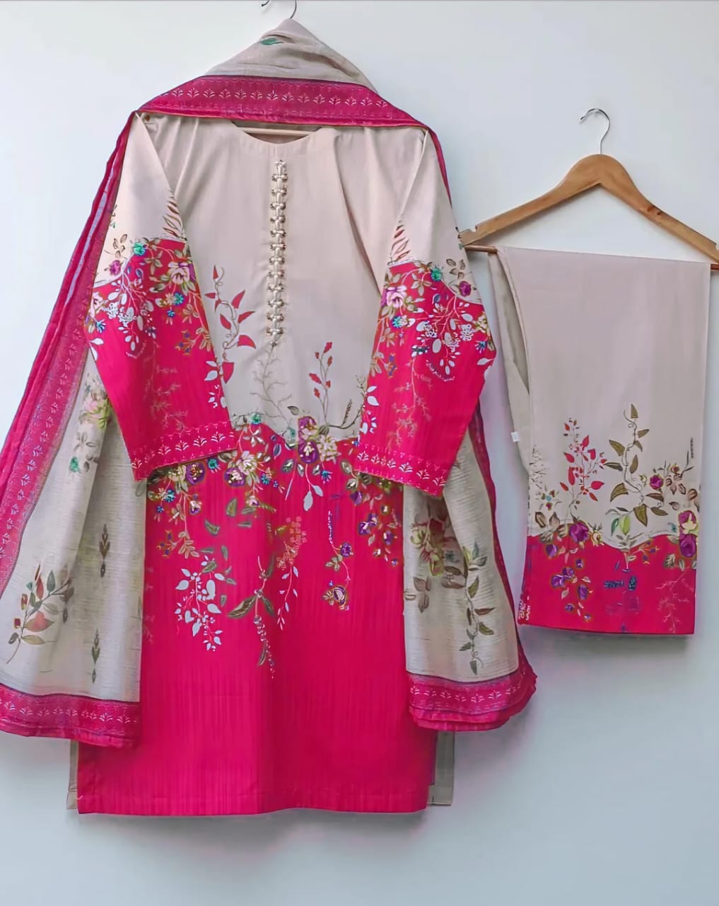 Printed 3pc Suit With Monar Lawn Dupatta