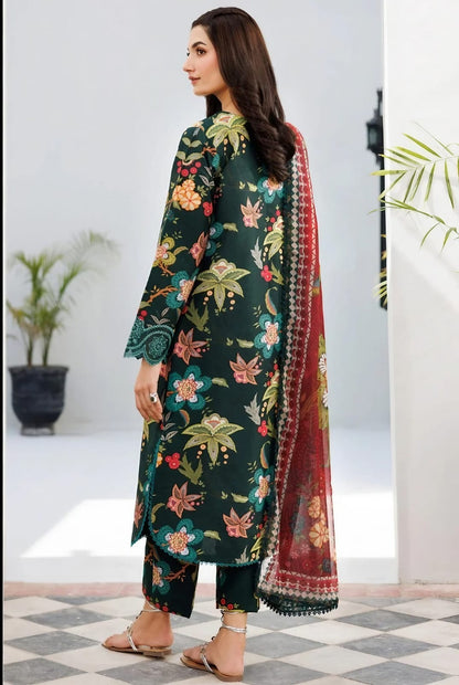 Khaddar Printed 3- Piece Suit Un-Stitched