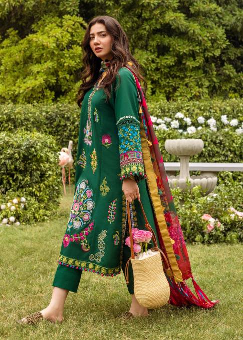 SIRAA- By Sadaf Fawad Fully Embroidered 3Pc